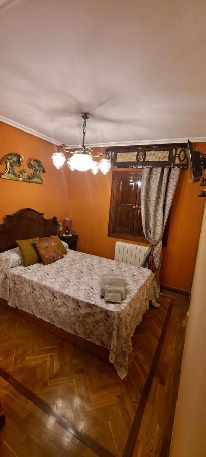 Domus Josefae-Apartamentos Turísticos Puerta de Aníbal Salamanca Exterior foto
