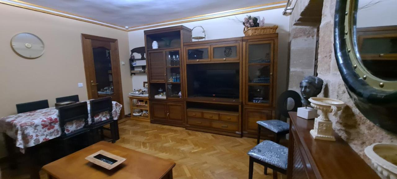 Domus Josefae-Apartamentos Turísticos Puerta de Aníbal Salamanca Exterior foto